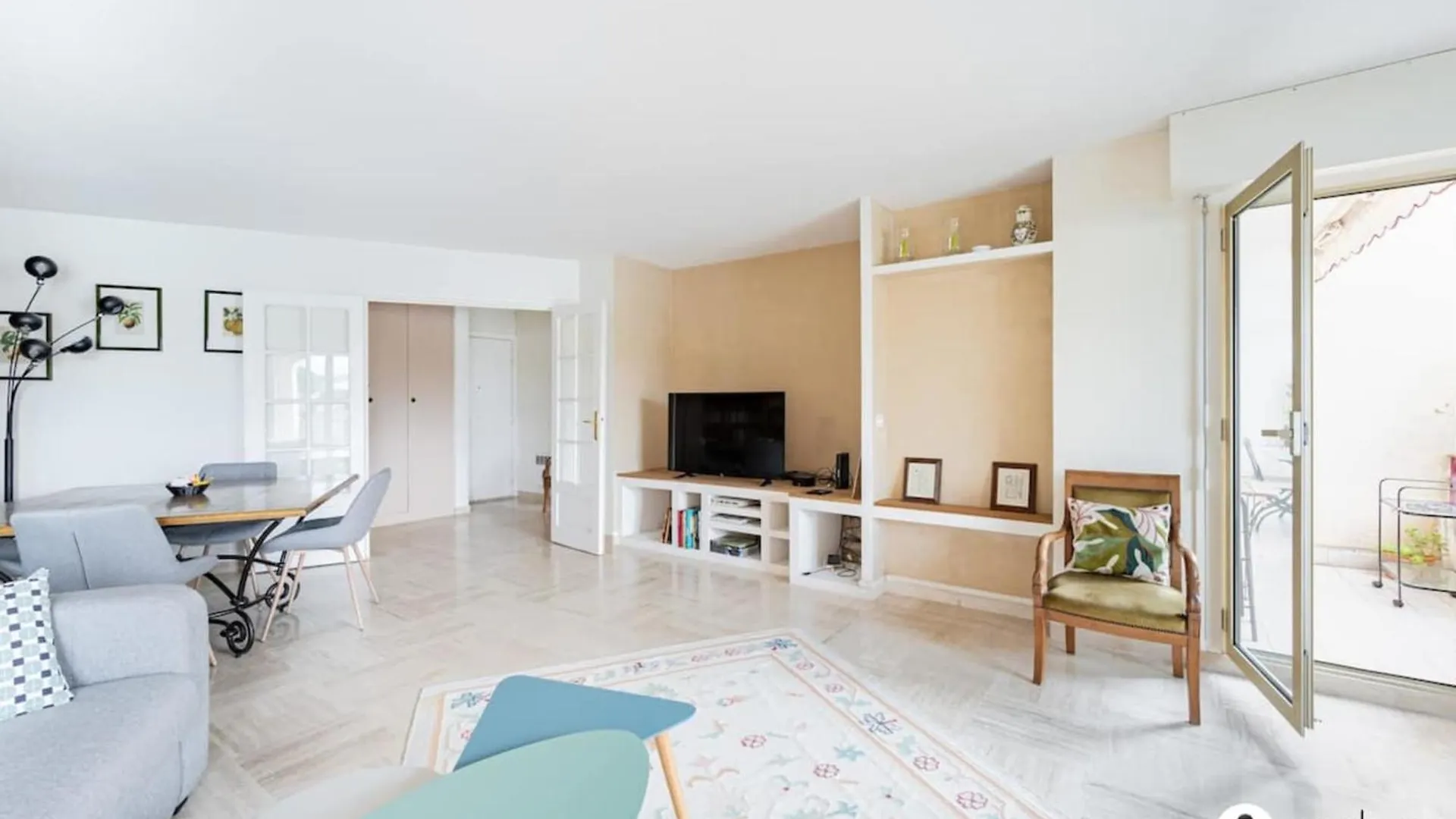 Spacious Apartment With Pool Located In The Marina Of Mandelieu Mandelieu-la-Napoule